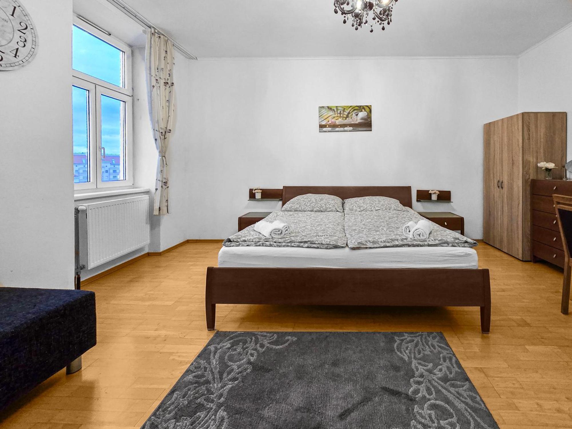 Spacious Three-Bedroom, Three King-Size Beds Viena Exterior foto